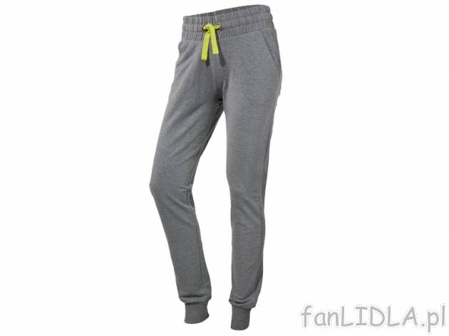 Klasyczne spodnie dresowe , cena 29,99 PLN za 1 para 
- kontrastowe detale 
- ...