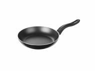 Patelnia aluminiowa Ø 24 cm , cena 19,99 PLN 
- powłoka zapobiegająca ...