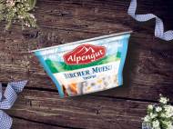Jogurt z musli , cena 1,49 PLN za 150 g/1 opak., 100g=0,99 PLN. ...
