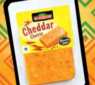 Ser Cheddar z meksykańską nutą , cena 3,99 PLN za 200 g 
- ...