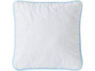 Poduszka z mikrowłókna 70 x 80 cm , cena 44,99 PLN 
- przeznaczona ...