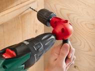 Nasadka kątowa Powerfix, cena 27,99 PLN za 1 szt. 
- do łatwego ...