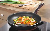Wok Edonia firmy Tefal w cenie 69,90PLN
- wykonana z lekkiego, ...