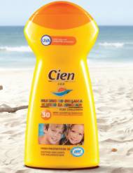Mleczko do opalania , cena 16,99 PLN za 250 ml/ 1 opak. 
- ...