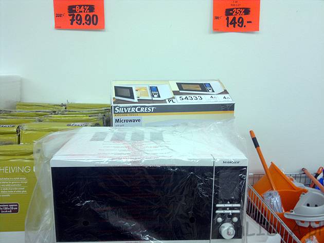 W lutym 2011 w jednym ze sklepów Lidl na wyprzedaży można było kupić mikrofalówkę ...
