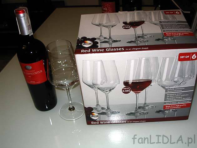 Kieliszki do wina z Lidla - cena 40PLN. Są bardzo ładne