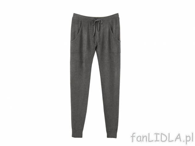 Spodnie , cena 34,99 PLN 
- rozmiary: XS-L 
- 2 kolory
- 70% wiskoza
- luźny ...