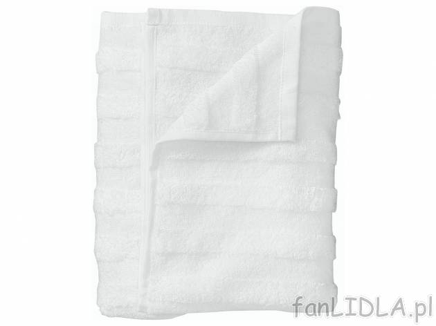 Ręcznik 70 x 140 cm , cena 22,99 PLN 
- 3 kolory
- 500 g/m2
- miękkie i puszyste
- ...