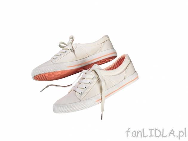 Buty dziewczęce Pepperts, cena 34,99 PLN za 1 para 
- rozmiary: 34-38 
- 3 wzory ...