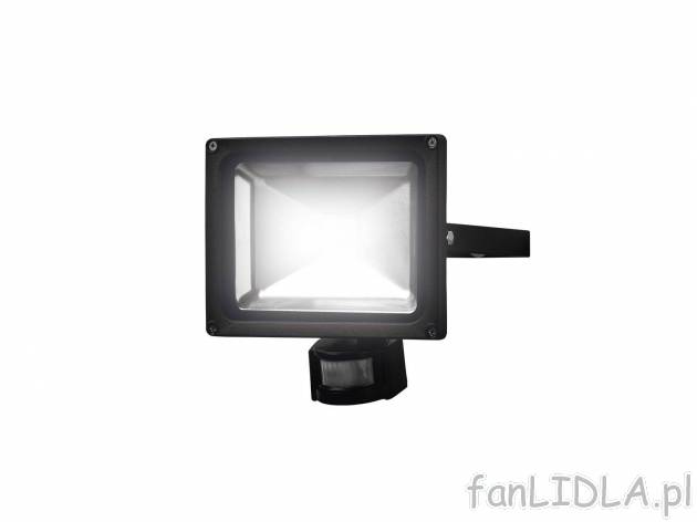 Reﬂektor LED z czujnikiem ruchu 20 W , cena 79,90 PLN 
- strumień świetlny: ...