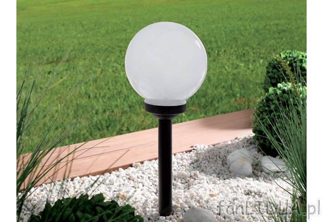 Solarna lampa LED Livarno Lux, cena 29,99 PLN za 1 szt. 
- włącza sie automatycznie ...