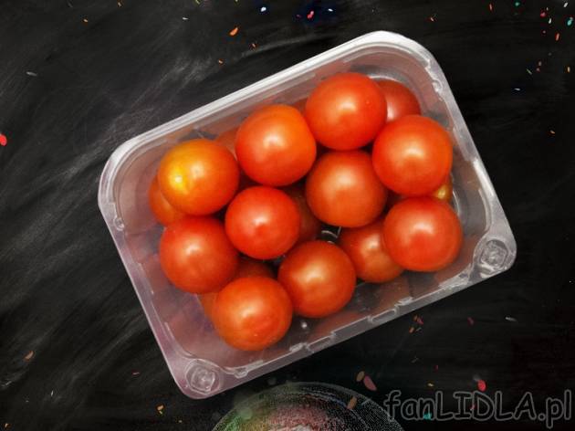 Pomidory koktajlowe , cena 2,69 PLN za 250 g/1 opak., 100g=1,08 PLN.