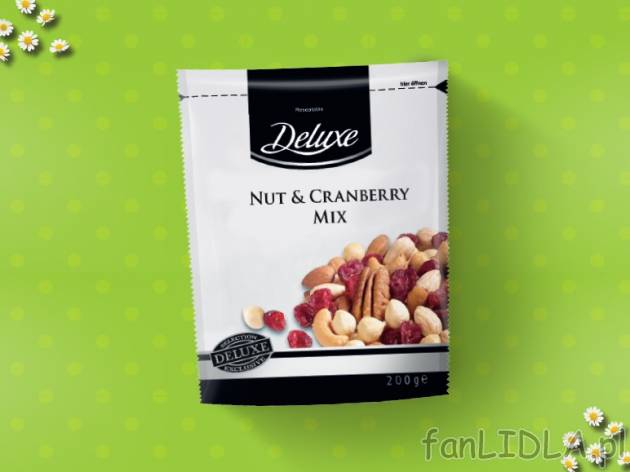 Mieszanka orzechów , cena 12,00 PLN za 200 g/1 opak., 100 g=6,50 PLN.