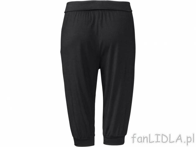 Haremki z wiskozą , cena 29,99 PLN  
-  rozmiary: L-3XL
-  przewiewny, lekki materiał