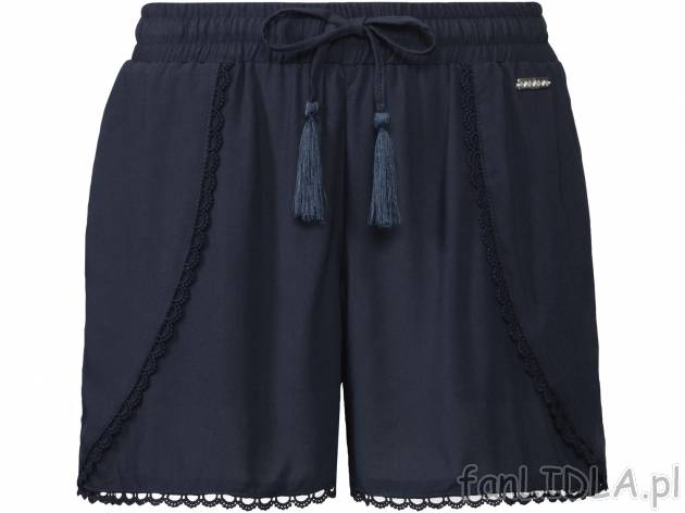 Spodenki z wiskozy Esmara, cena 19,99 PLN 
- 100% wiskozy (LENZING&trade; ECOVERO&trade;)
- ...