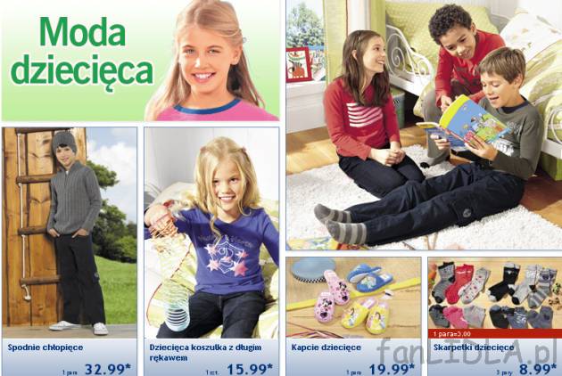Moda dla dzieci. Spodnie chłopięce, dziecięca koszulka z długim rękawem, kapcie ...