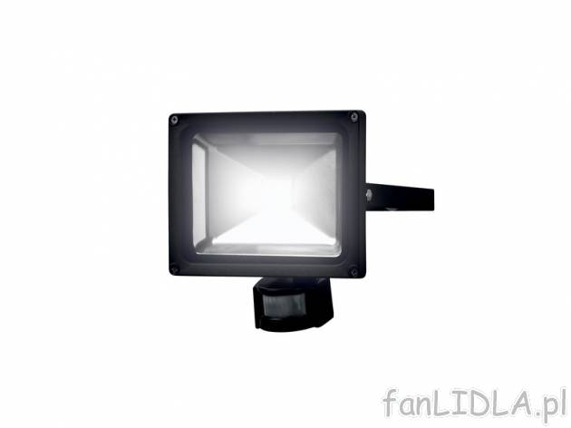 Reflektor LED 20 W z czujnikiem ruchu , cena 99,00 PLN za 1 szt. 
- obudowa aluminiowa ...