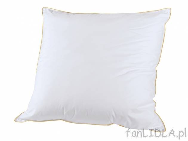 Poduszka 70 x 80 cm Meradiso, cena 59,90 PLN za 1 szt. 
- z zamkiem błyskawicznym ...
