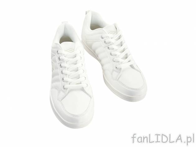 Buty UMBRO , cena 45,00 PLN za 1 para 
-  różne wzory i rozmiary
