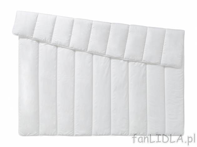 Kołdra pikowana z mikrowłókna Meradiso, cena 55,00 PLN 
220 x 200 cm 
- lekka ...