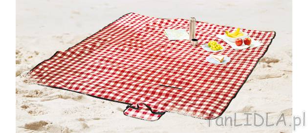 Rodzinna mata piknikowa Rocktrail, cena 49,99 PLN za 1 szt. 
- wymiary: 175 x 230 ...