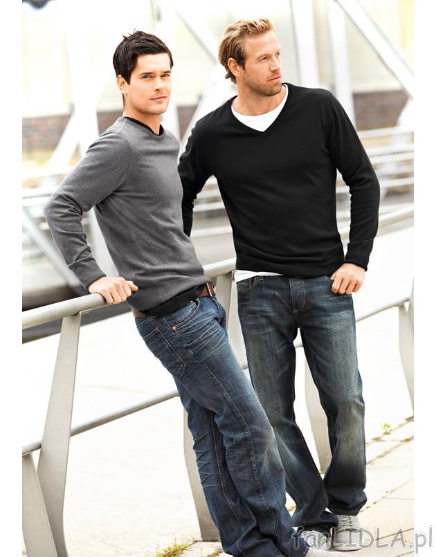 Sweter z dzianiny Livergy, cena 29,99 PLN za 1 szt. 
- klasyczny styl, 
- szary, ...