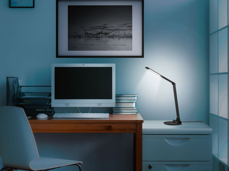 LIVARNO home Lampka biurkowa LED z portem USB Livarno home, cena 99 PLN
LIVARNO ...