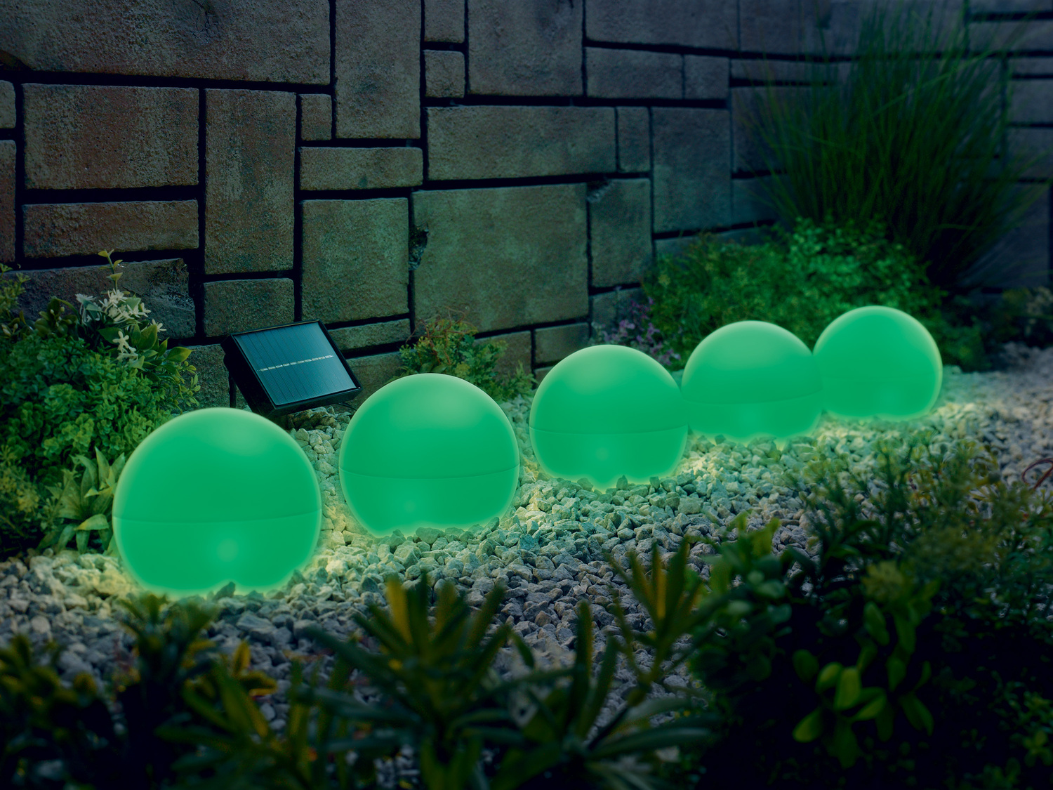 Solarna girlanda świetlna LED Livarno, cena 59,90 PLN
3 wzory
- 5 diod LED ...
