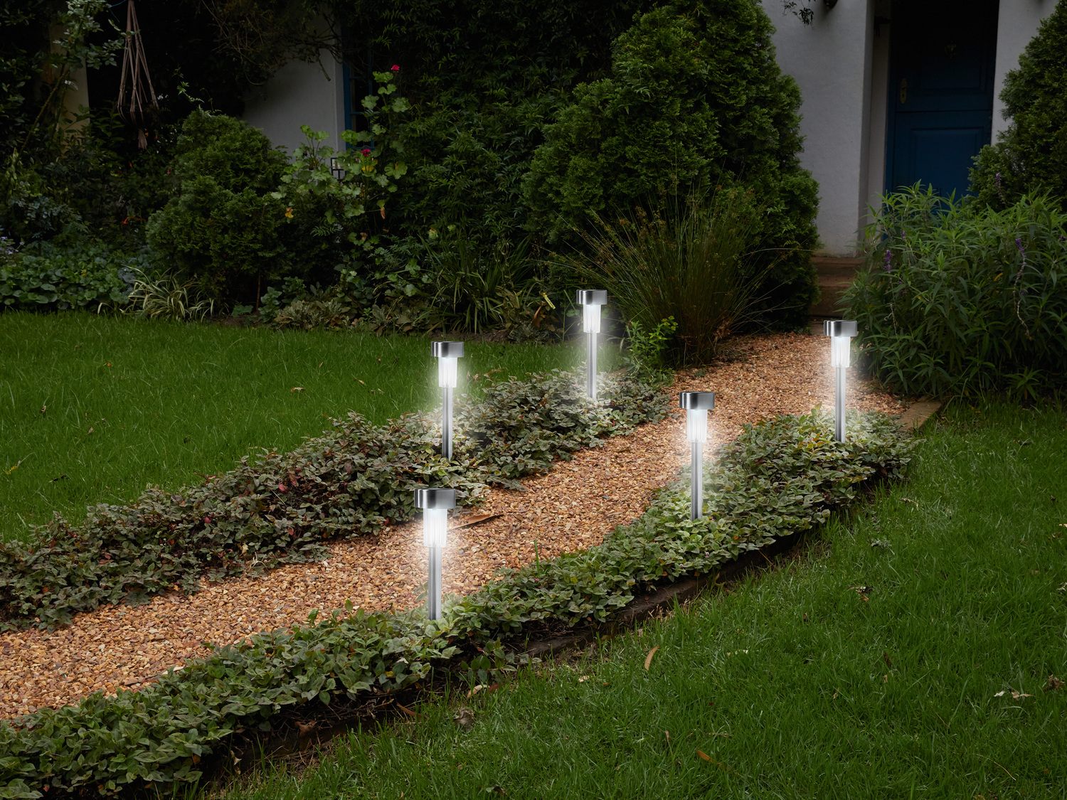 Zestaw 5 lampek solarnych LED* Livarno, cena 7,99 PLN
* Artykuł dostępny wyłącznie ...