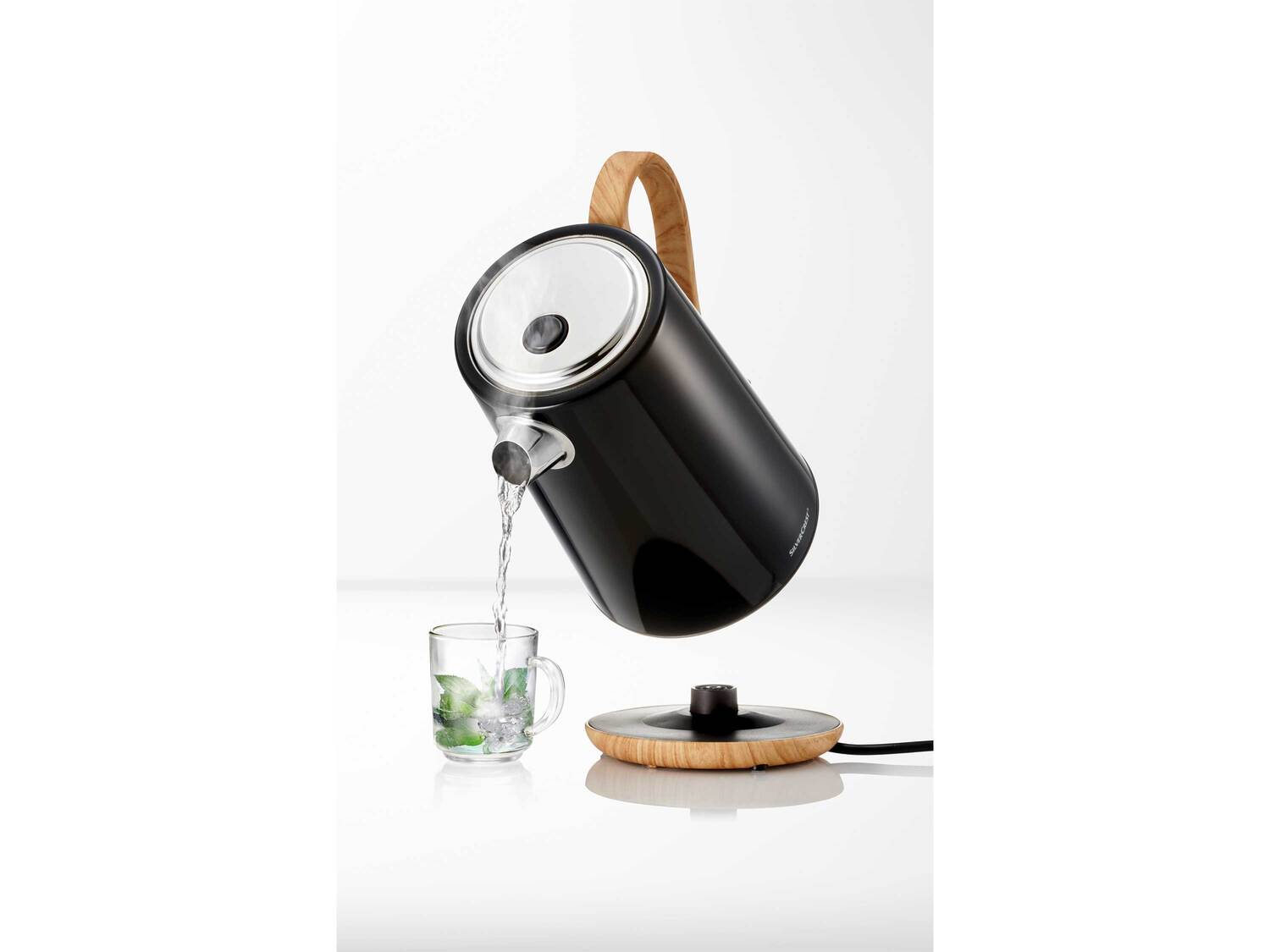 Czajnik elektryczny 2400 W Silverscrest Kitchen Tools, cena 79,90 PLN
- dno ze ...