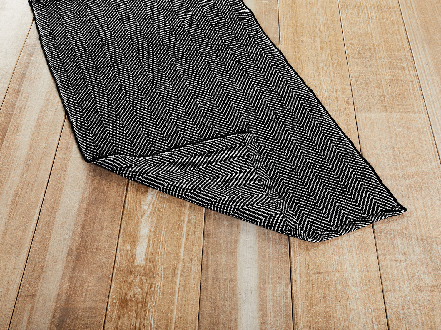Dywan dwustronny 67 x 120 cm Meradiso, cena 29,99 PLN
- 100% bawełny
Opis
- oeko