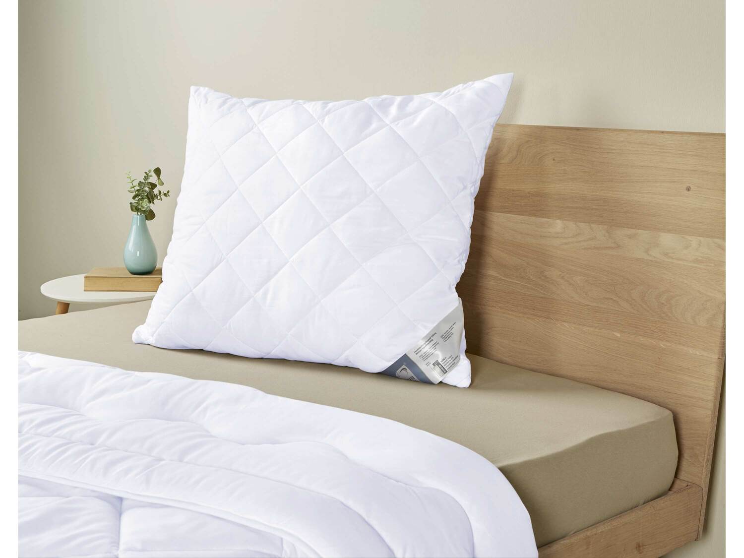 Poduszka TECFill 70 x 80 cm Meradiso, cena 39,99 PLN
- możliwość indywidualnego ...