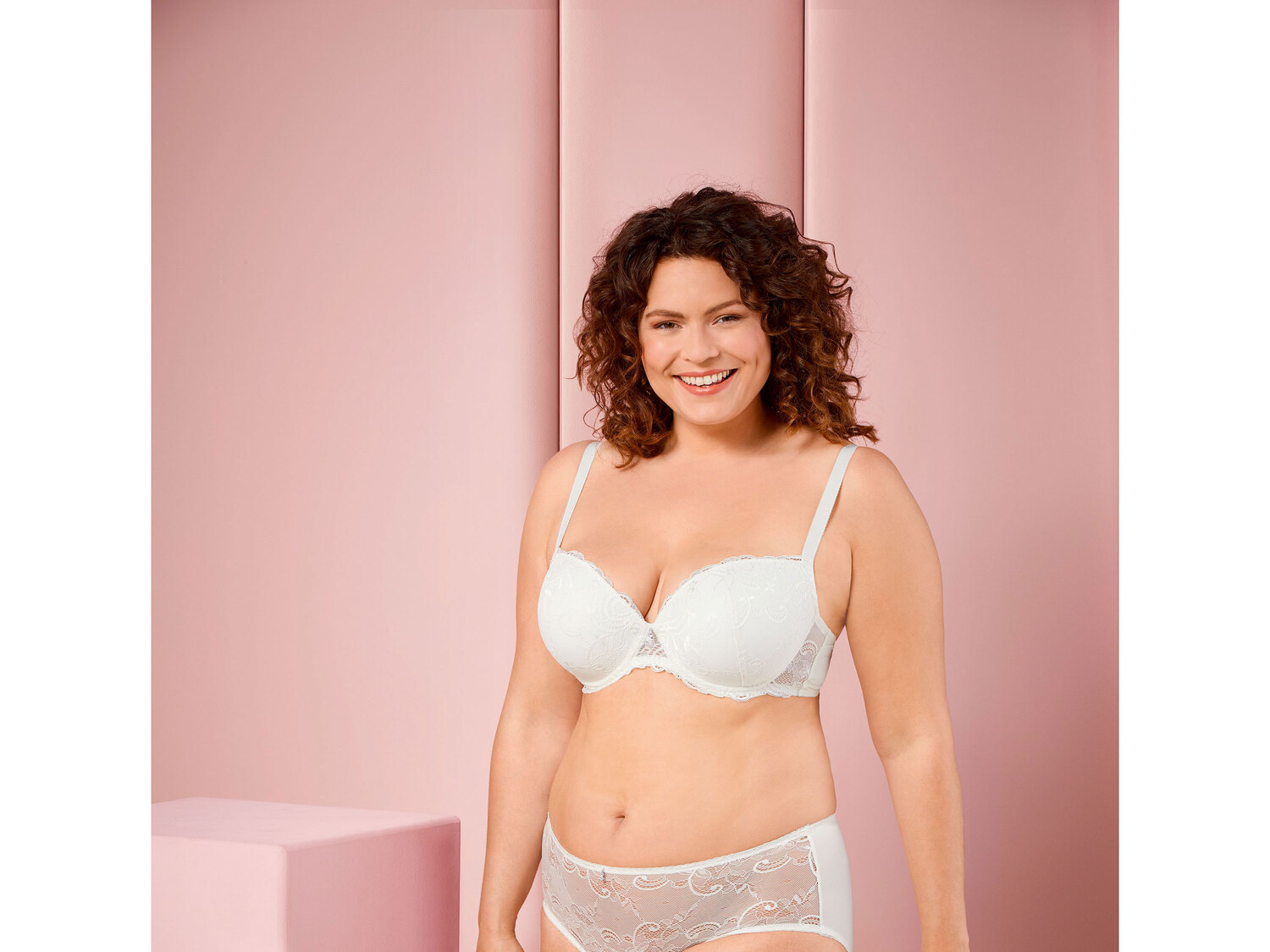 Biustonosz XXL Esmara Lingerie, cena 15,00 PLN
różne wzory i rozmiary
Dostępne ...