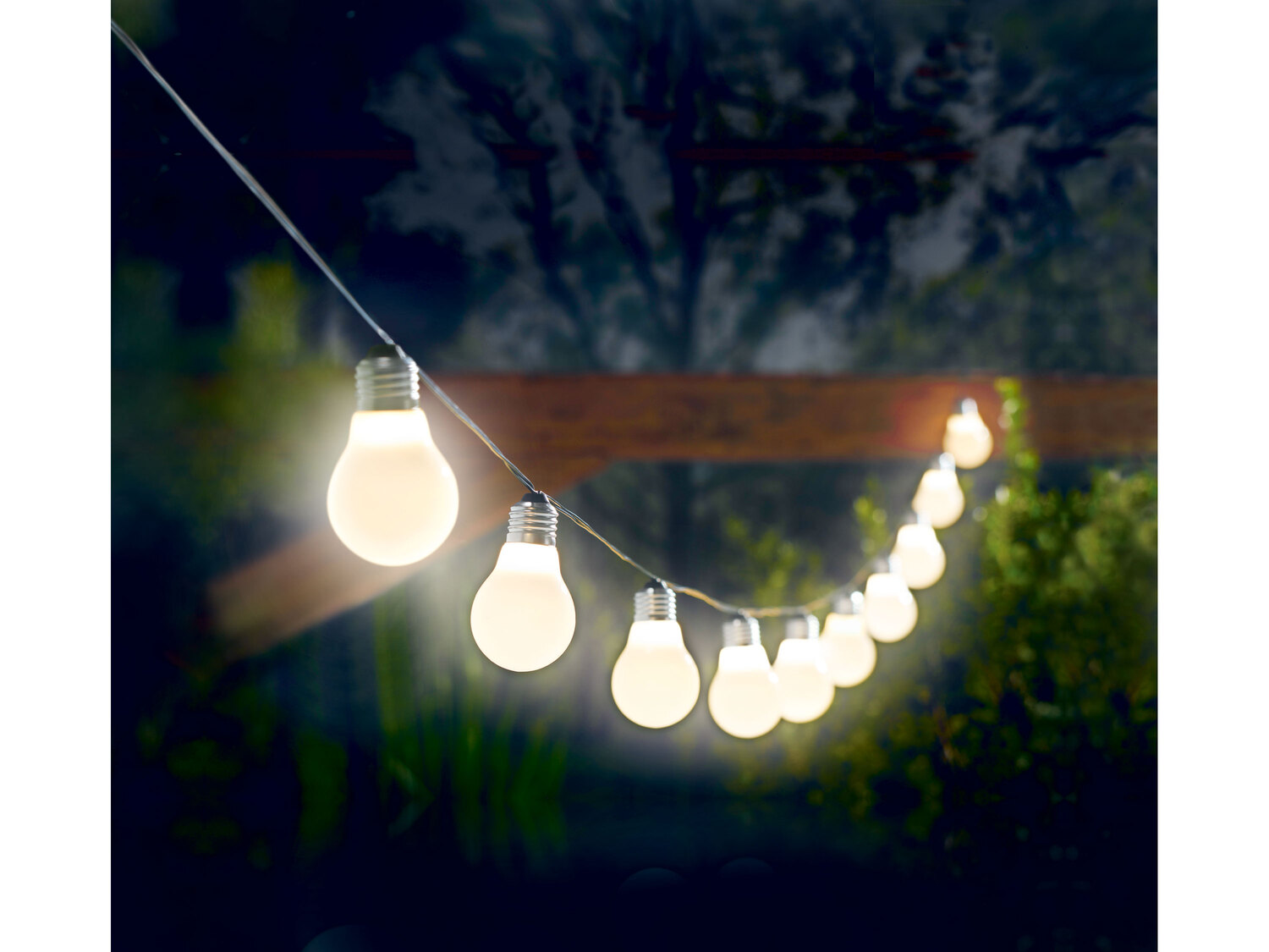 Girlanda świetlna z diodami LED Melinera, cena 49,99 PLN
- 30 energooszczędnych ...