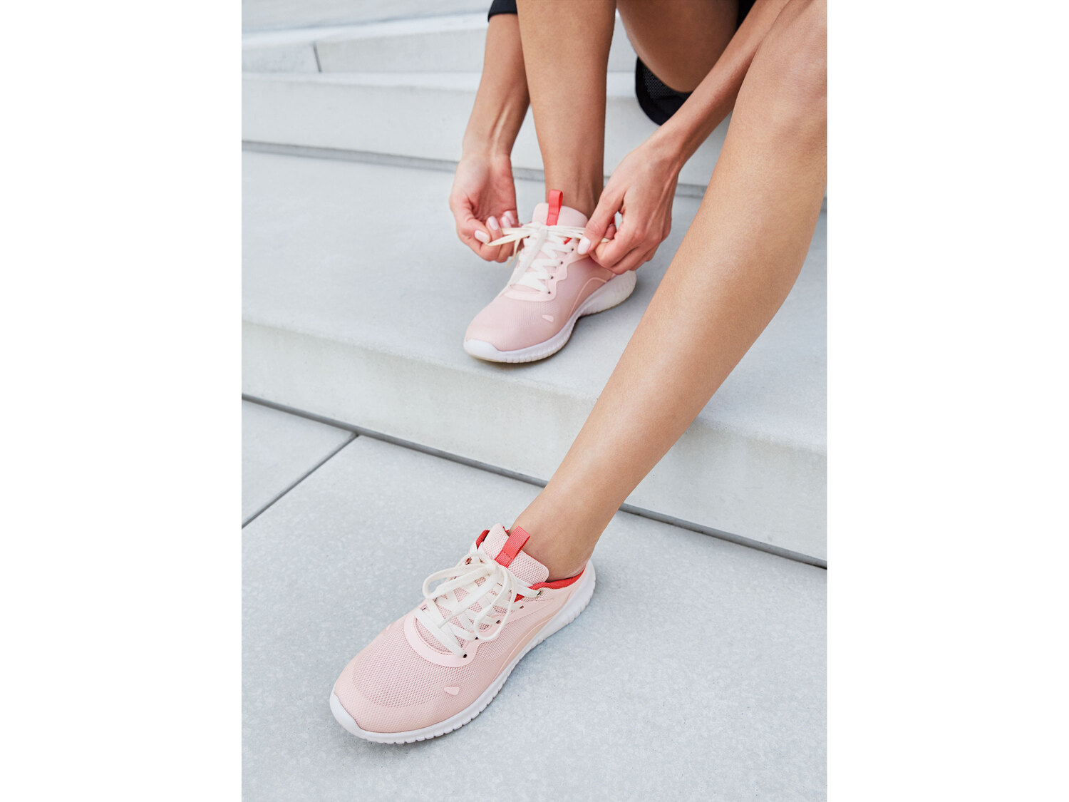 Buty sportowe damskie Crivit, cena 39,99 PLN
- rozmiary: 37-41
- lekka, amortyzująca ...