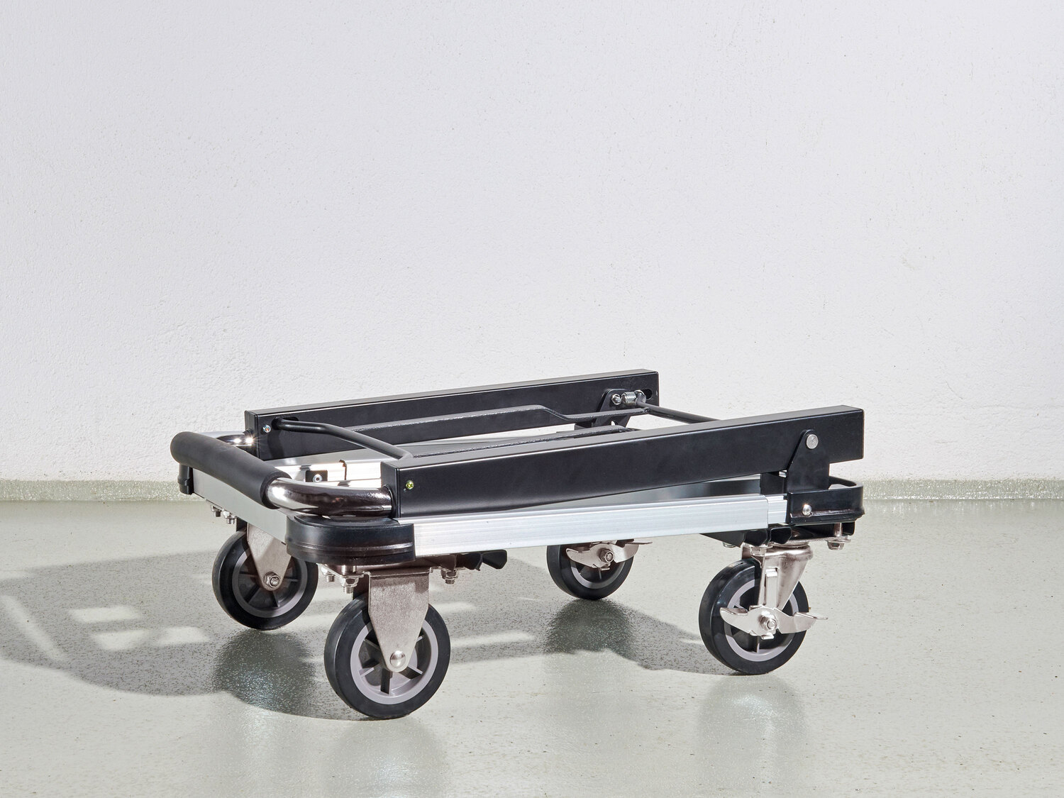 Aluminiowy wózek transportowy , cena 119,00 PLN
- wygodne kółka
- ...