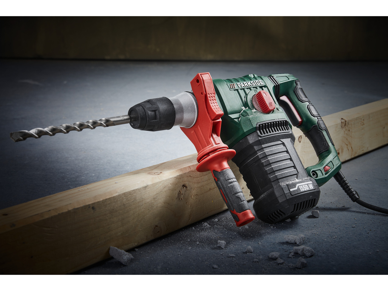 PARKSIDE® Młotowiertarka z udarem 1550 W , cena 299 PLN
- do pracy w betonie, ...