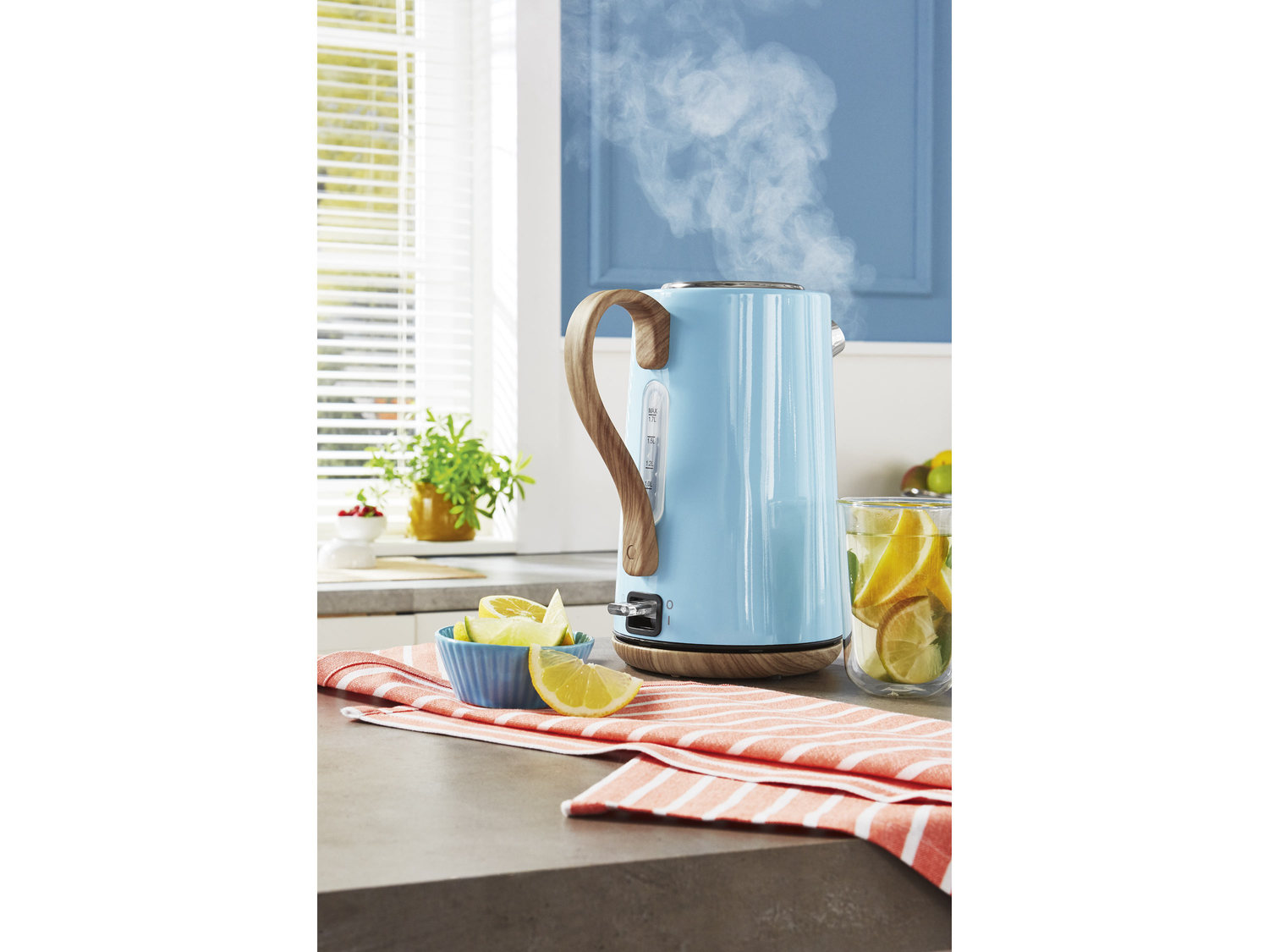 Czajnik elektryczny 2400 W Silvercrest Kitchen Tools, cena 79,90 PLN
- dno kapslowane ...