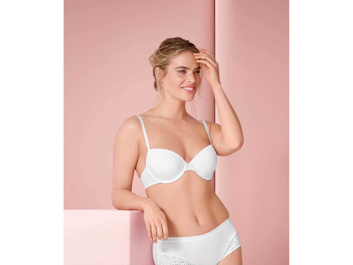 Biustonosz Esmara Lingerie, cena 19,99 PLN 
- rozmiary: 75B, 80B, 85B, 85C
- Hohenstein ...