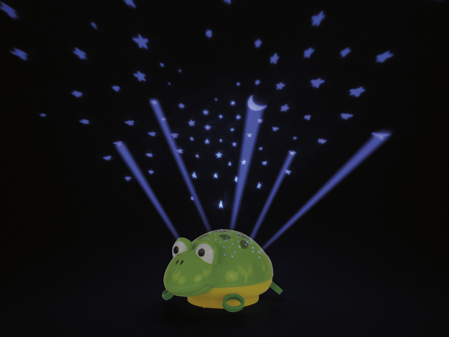 Lampka nocna LED z projektorem gwiazd Ansmann, cena 44,99 PLN
- technologia LED ...