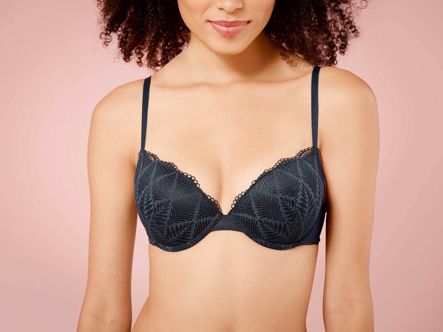 Biustonosz koronkowy Esmara Lingerie, cena 22,99 PLN
- rozmiary: 75B, 80B, 80C, ...