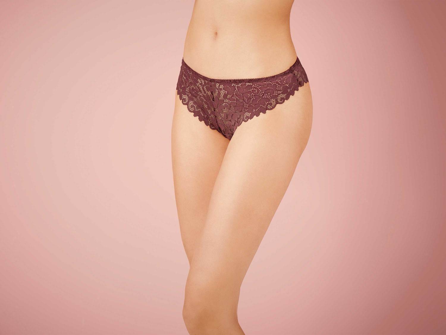 Majtki z koronką, 2 pary Esmara Lingerie, cena 22,99 PLN
- elegancka koronka w ...