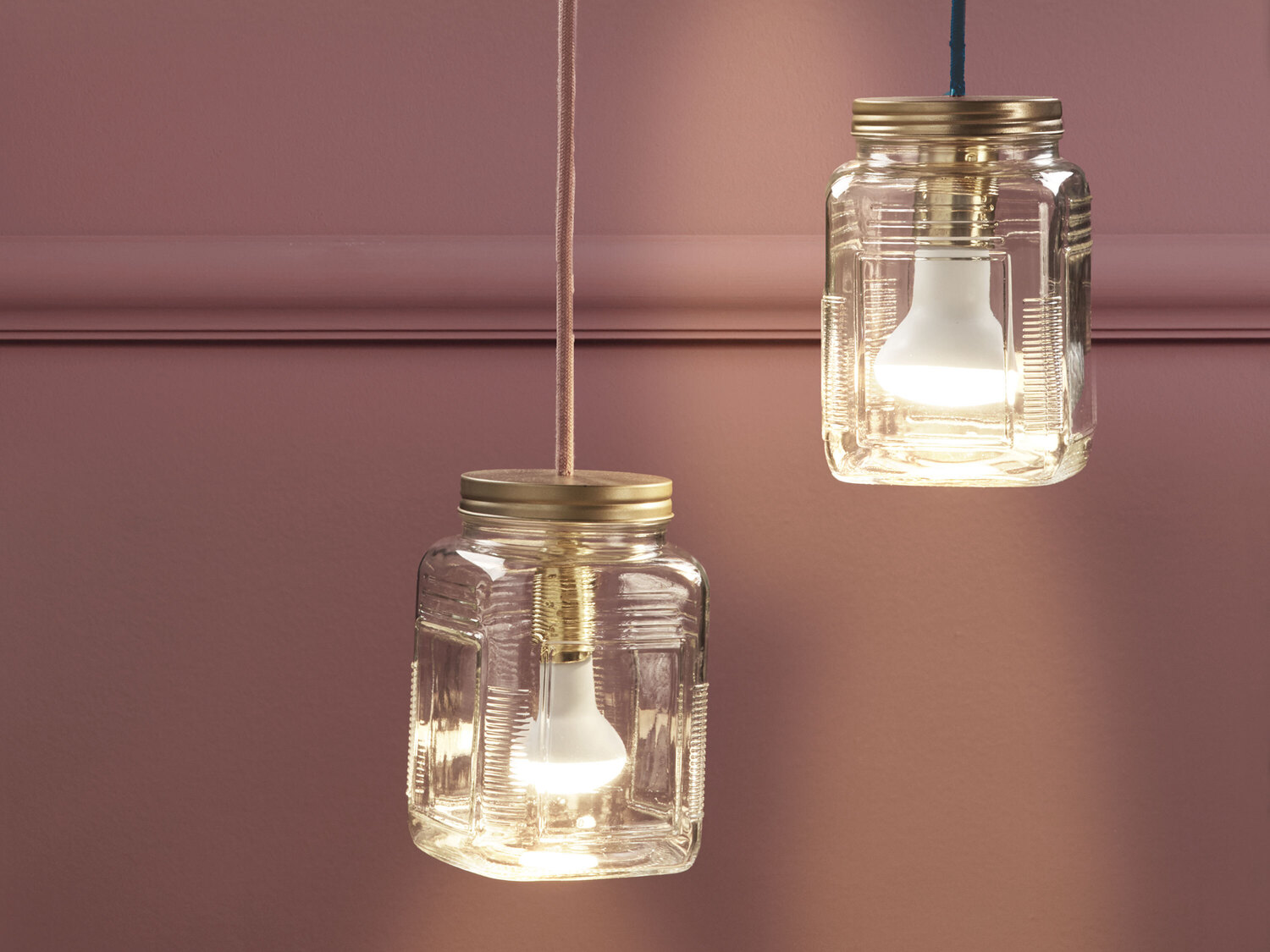 Żarówka LED Livarno, cena 5,99 PLN
- klasa energetyczna A+
- gwint: E27
- ...