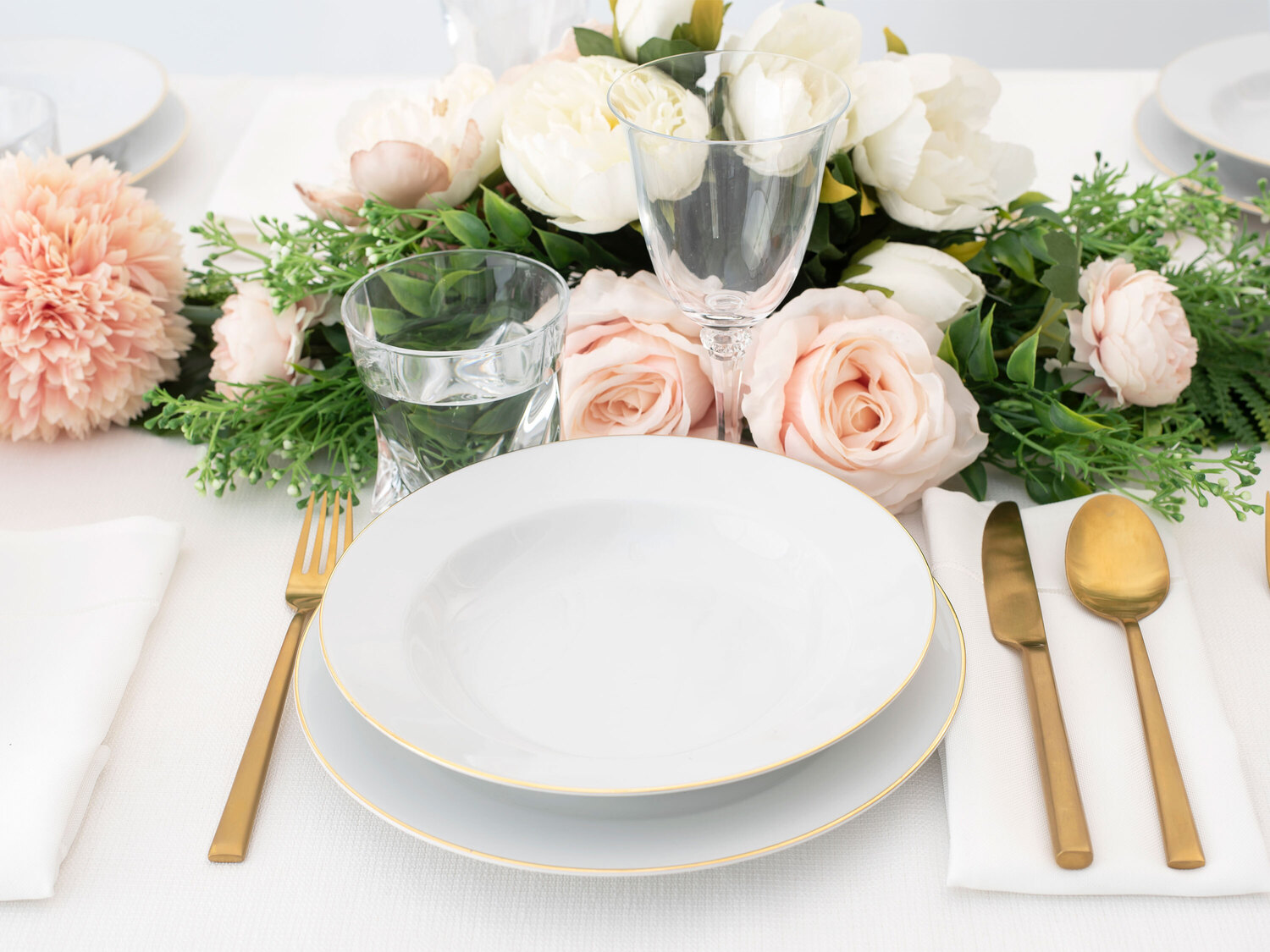 Zestaw obiadowy YVETTE, linia złota Chodzież porcelana, cena 169,00 PLN
w zestawie:
- ...