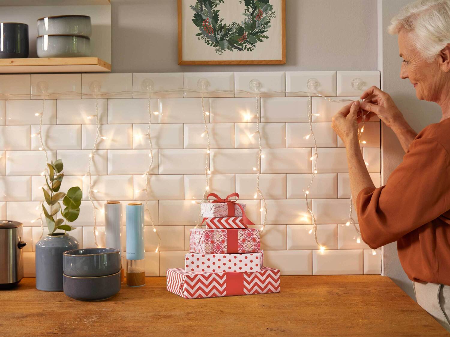 Dekoracja świetlna LED , cena 39,99 PLN
- 6-godz. timer z automatycznym powtarzaniem ...