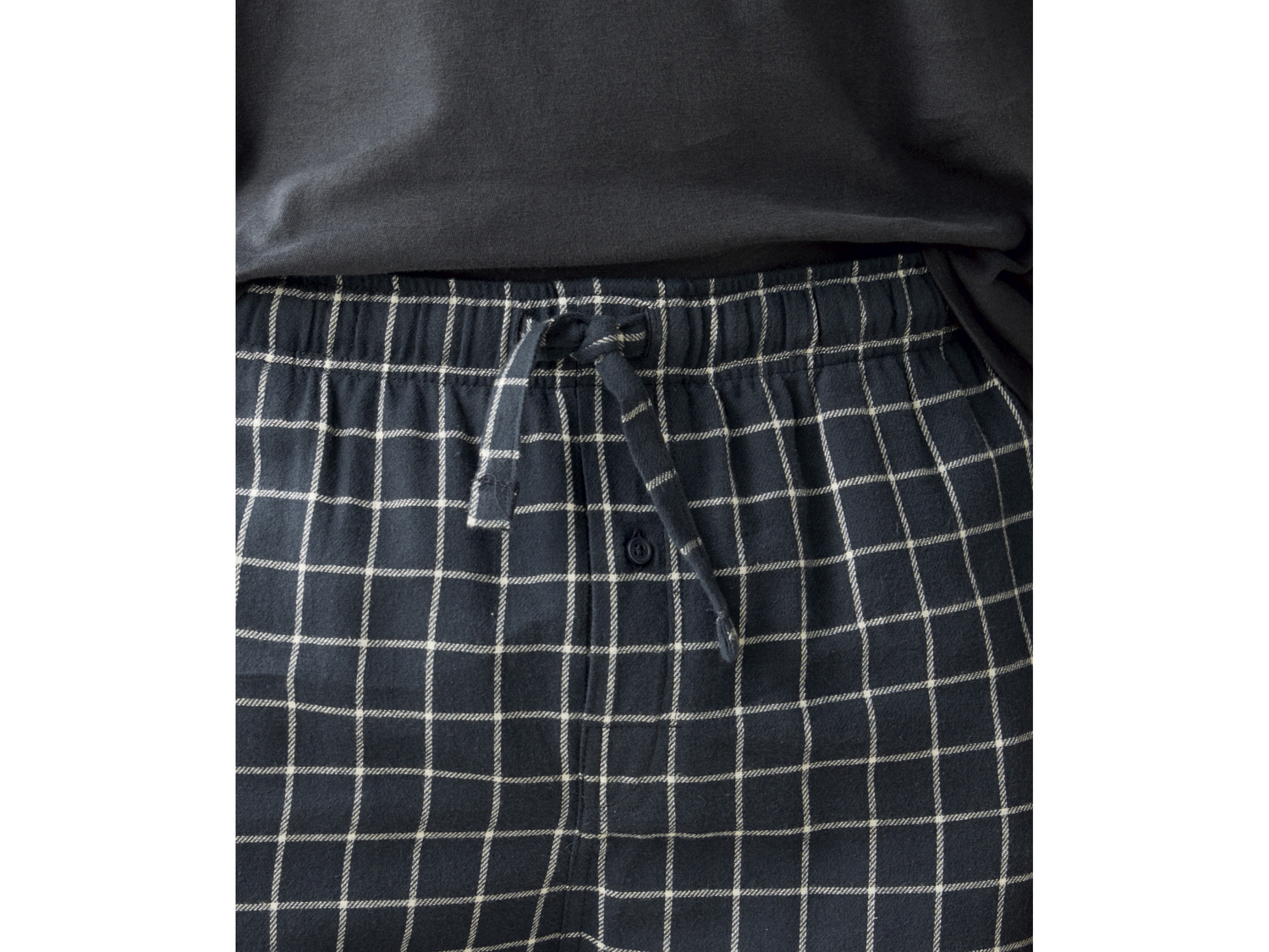 Piżama flanelowa męska Livergy, cena 34,99 PLN
- rozmiary: M-XXL
Dostępne ...