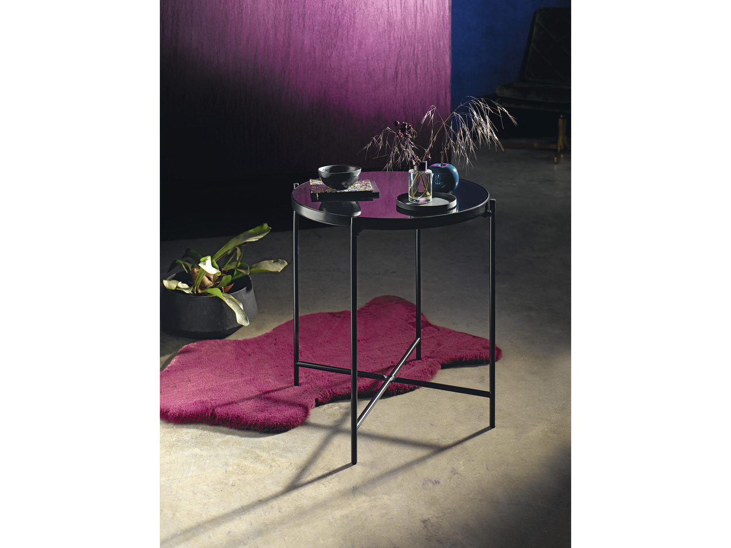 Stolik kawowy Livarno, cena 99,00 PLN
- 51 cm x 52,5 cm (Ø x wys.)
- stelaż ...