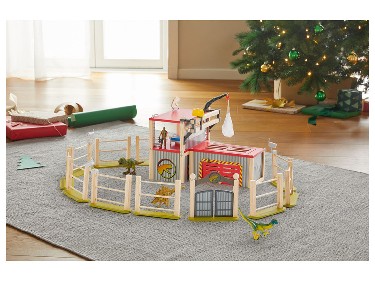 PLAYTIVE® Drewniana Stadnina lub Park dinozaurów, 1 zestaw Playtive , cena 149 PLN