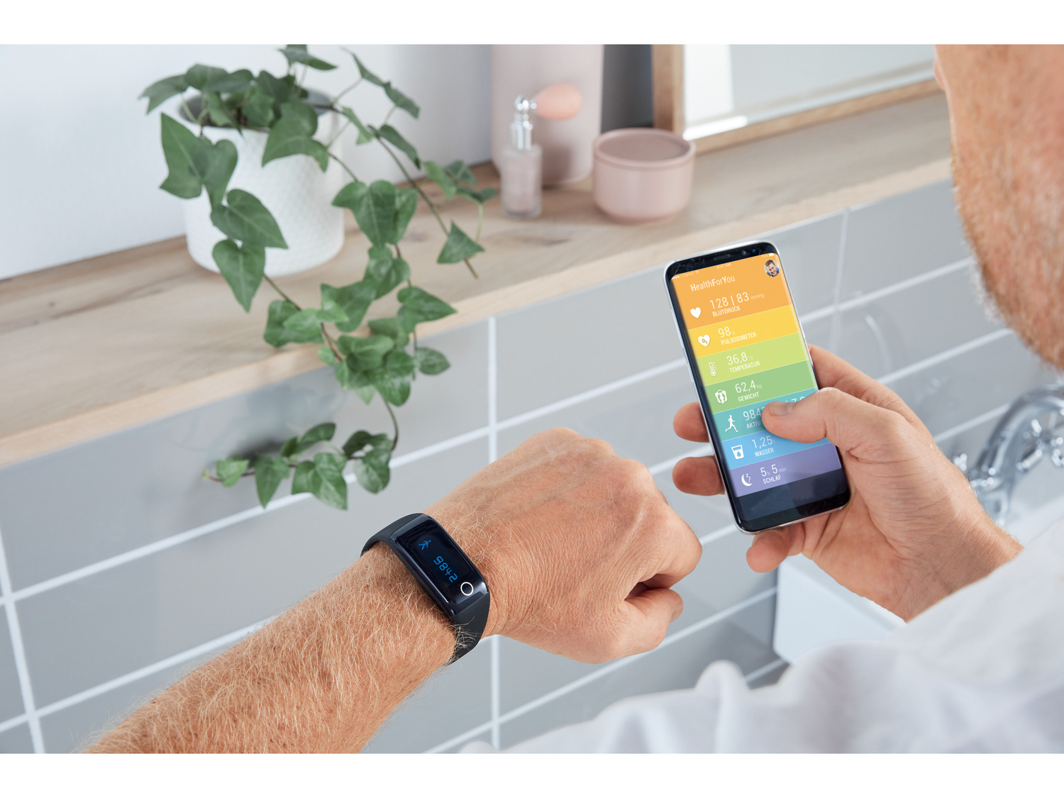 Opaska fitness z funkcją Bluetooth® Silvercrest Personal Care, cena 69,00 PLN ...