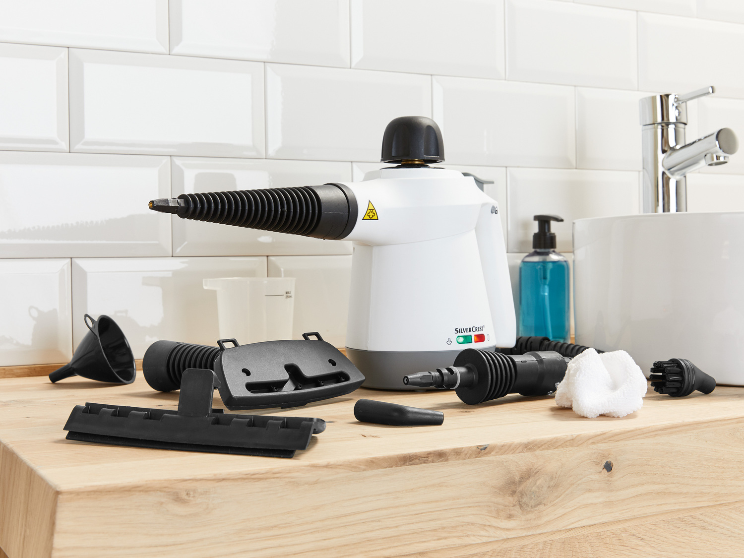 Ręczna myjka parowa 1100 W Silvercrest, cena 39,00 PLN
- czyszczenie bez chemikaliów, ...